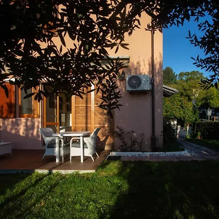 N172 - Numana, Meraviglioso Trilocale Con Giardino * סירולו