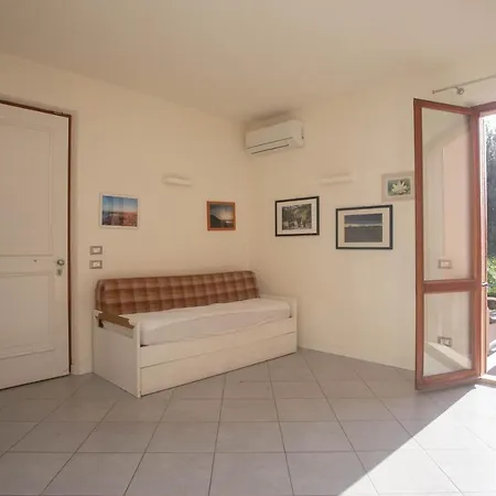 N172 - Numana, Meraviglioso Trilocale Con Giardino דירה *