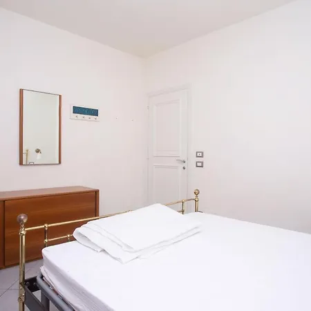 N172 - Numana, Meraviglioso Trilocale Con Giardino